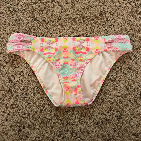 Victoria's Secret Other - NWOT VS Medium Neon Bikini Bottoms Victoria's Secret Other - NWOT VS Medium Neon Bikini Bottoms